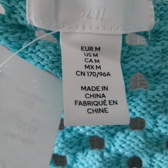 H&M Hole-knit Dress Size M - Picture 4 of 6